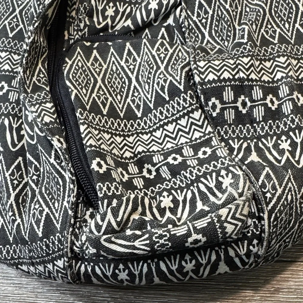 Black and White Patterned Sling Bag